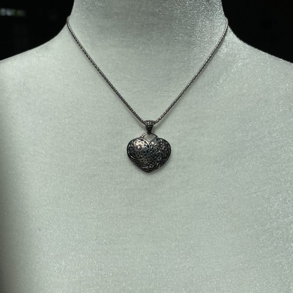 Annika Witt Jewelry - Sterling Silver Heart Pendant Necklace